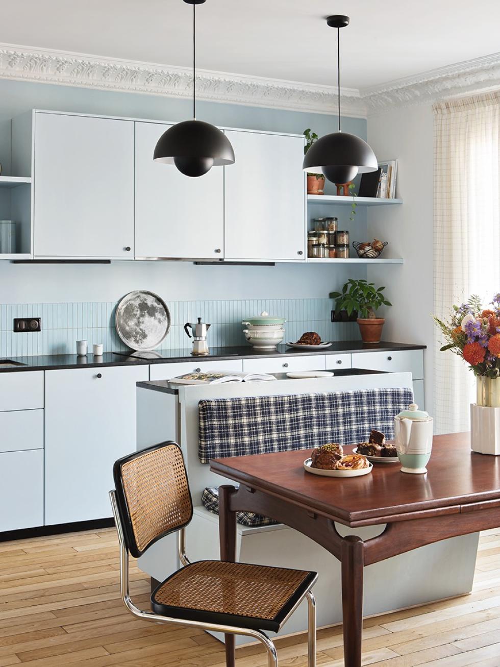 La cuisine Plum Living Ciel voilé de Lisa Gachet