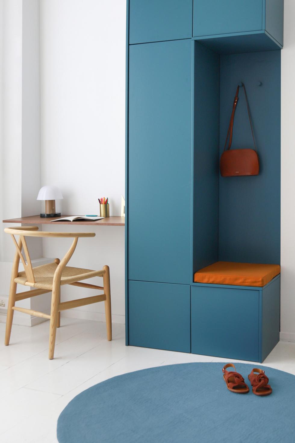 Projekt mit unseren glatten Fronten in Mattlack “Bleu lagon”