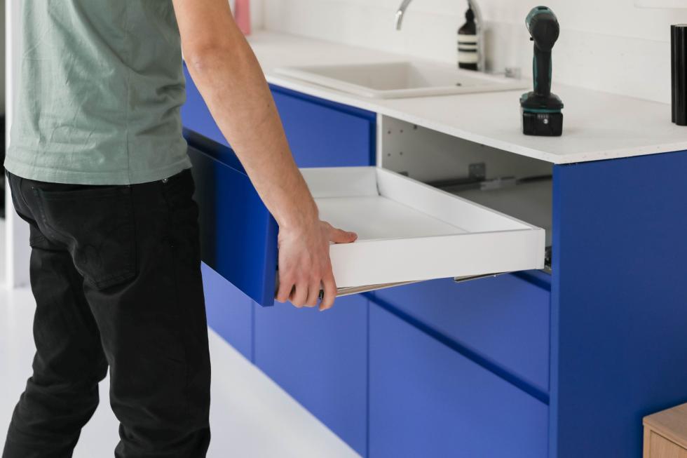 Installation d'un tiroir Maximera de Ikea