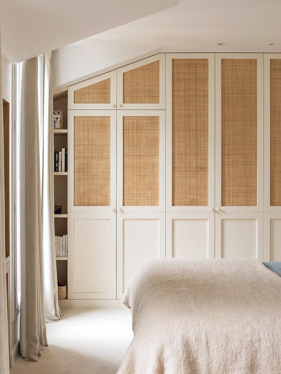 Home Tour, un duplex rénové par Cyrielle Wattinne, le dressing