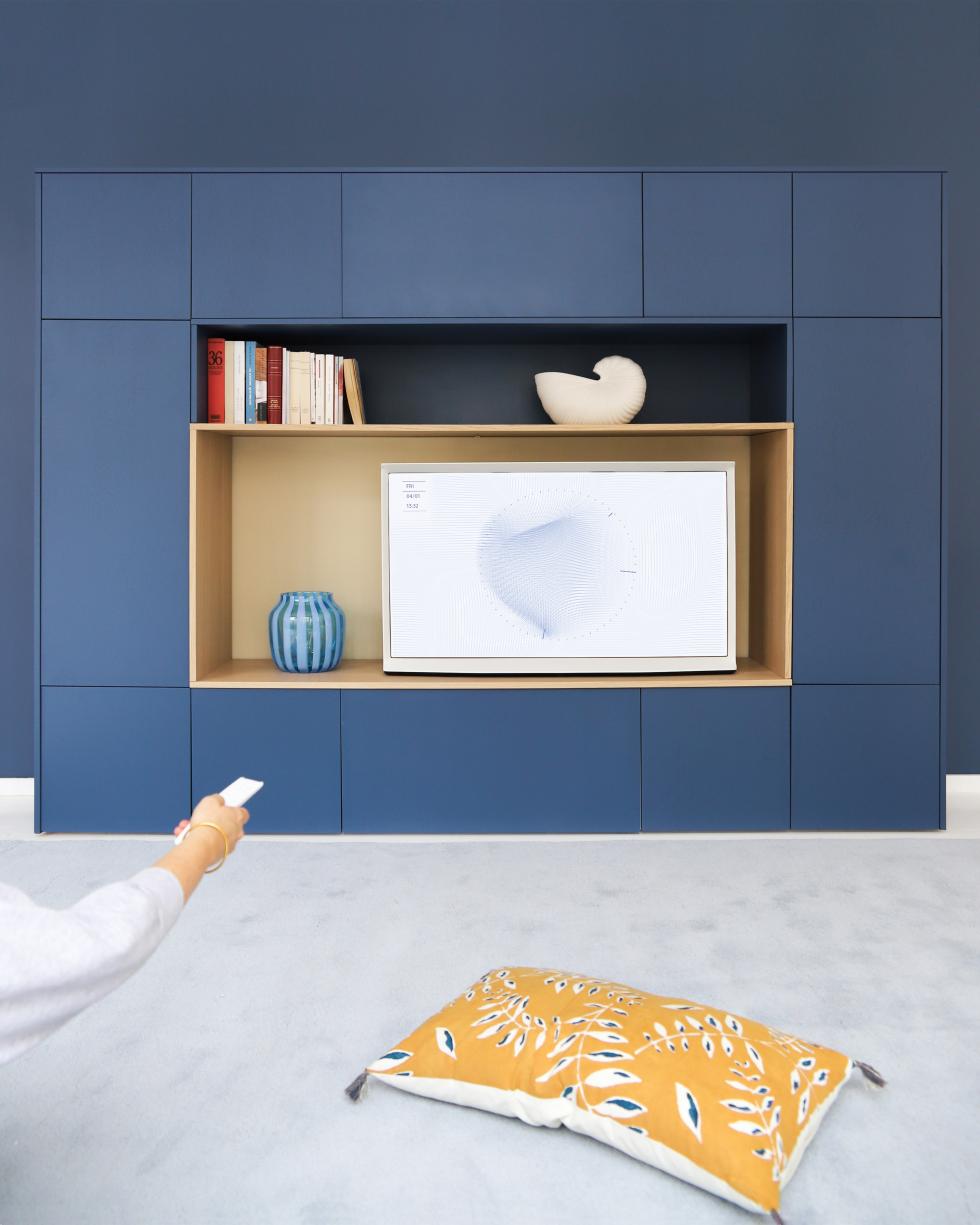 Un meuble TV bicolore