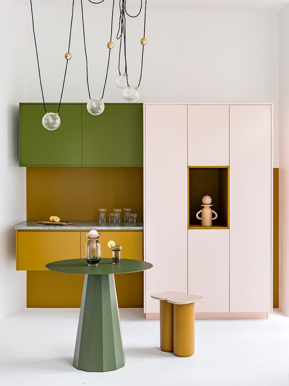 Cuisine Rose calcaire, Romarin et Ocre imaginée par Margaux Keller