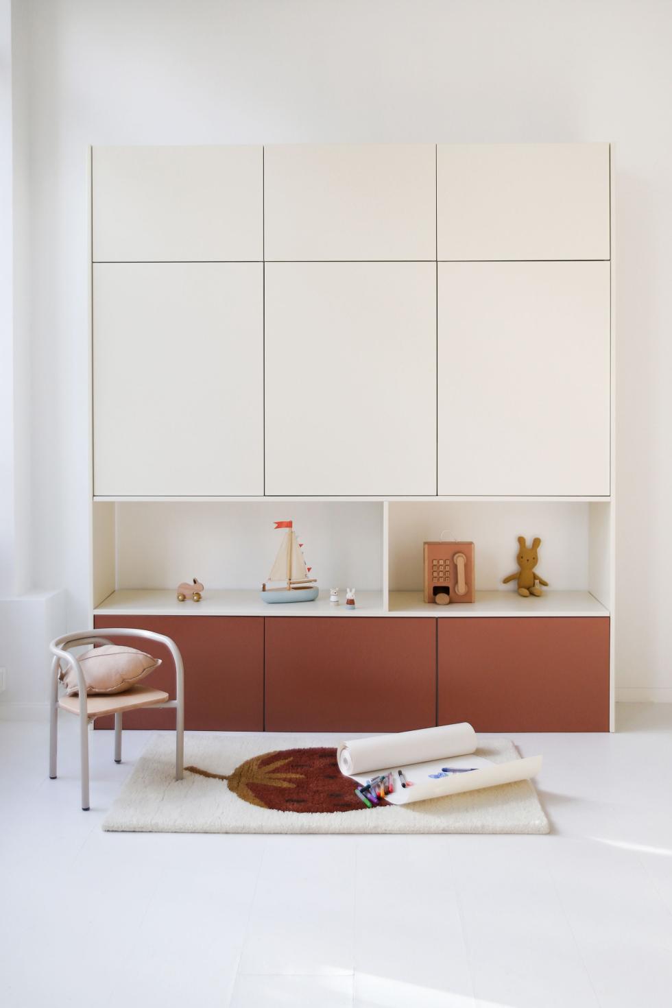 Un dressing Argile et Ivoire pour les kids