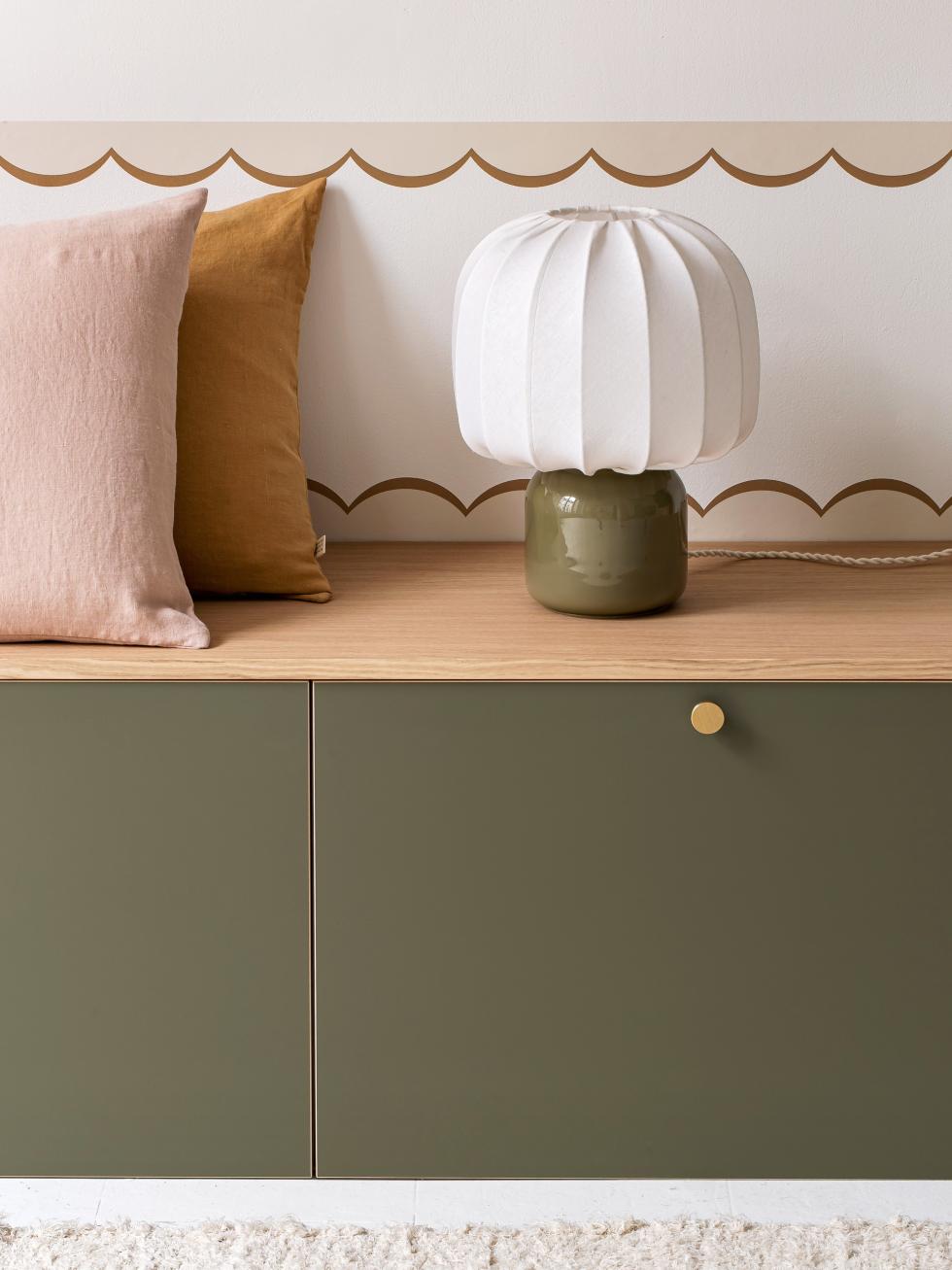 Banquette Moss et frise Coup de Théâtre Camel Bilboquet Deco x Plum Living