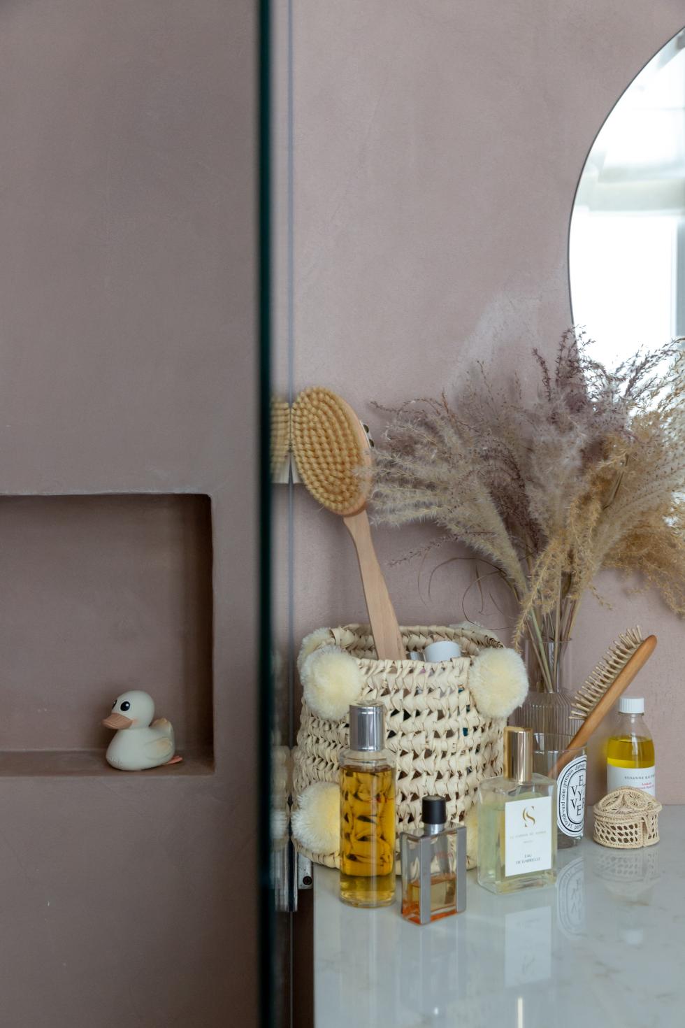 Polished concrete bathroom