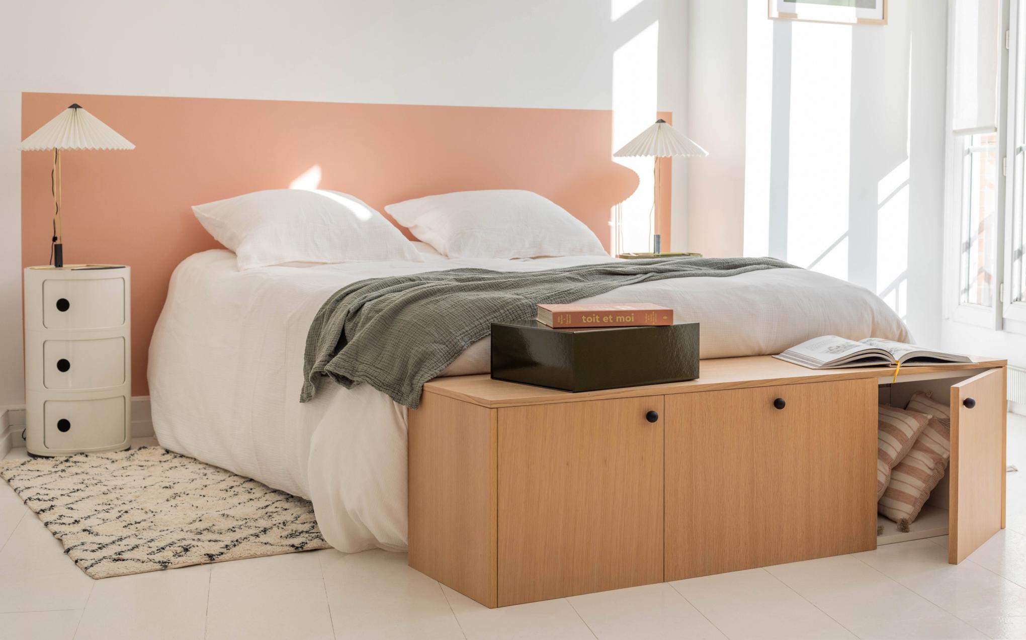 Bout de lit réalisé par Plum Living en Chêne naturel