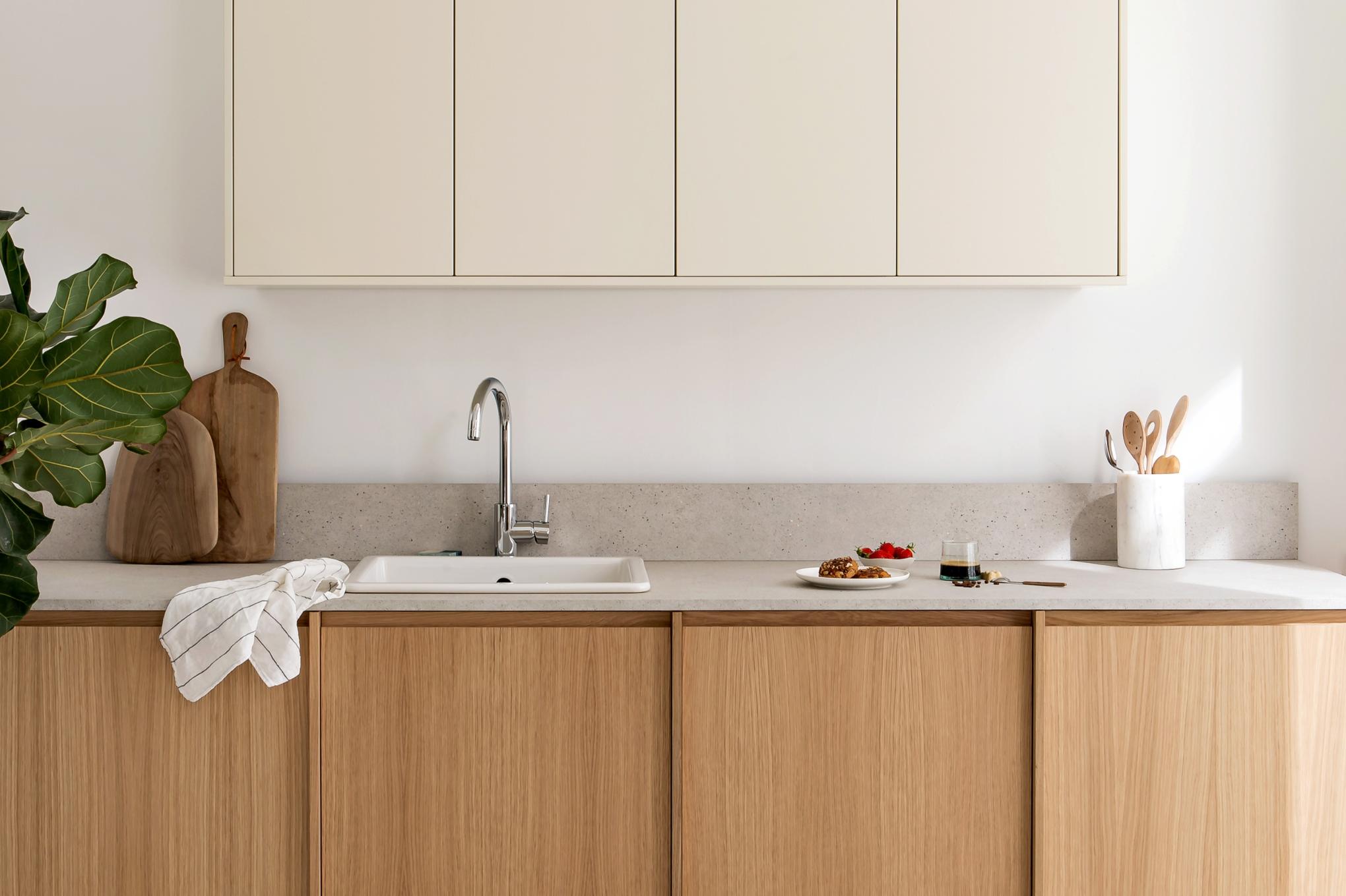 Cuisine Bleu lagon plan travail marbre