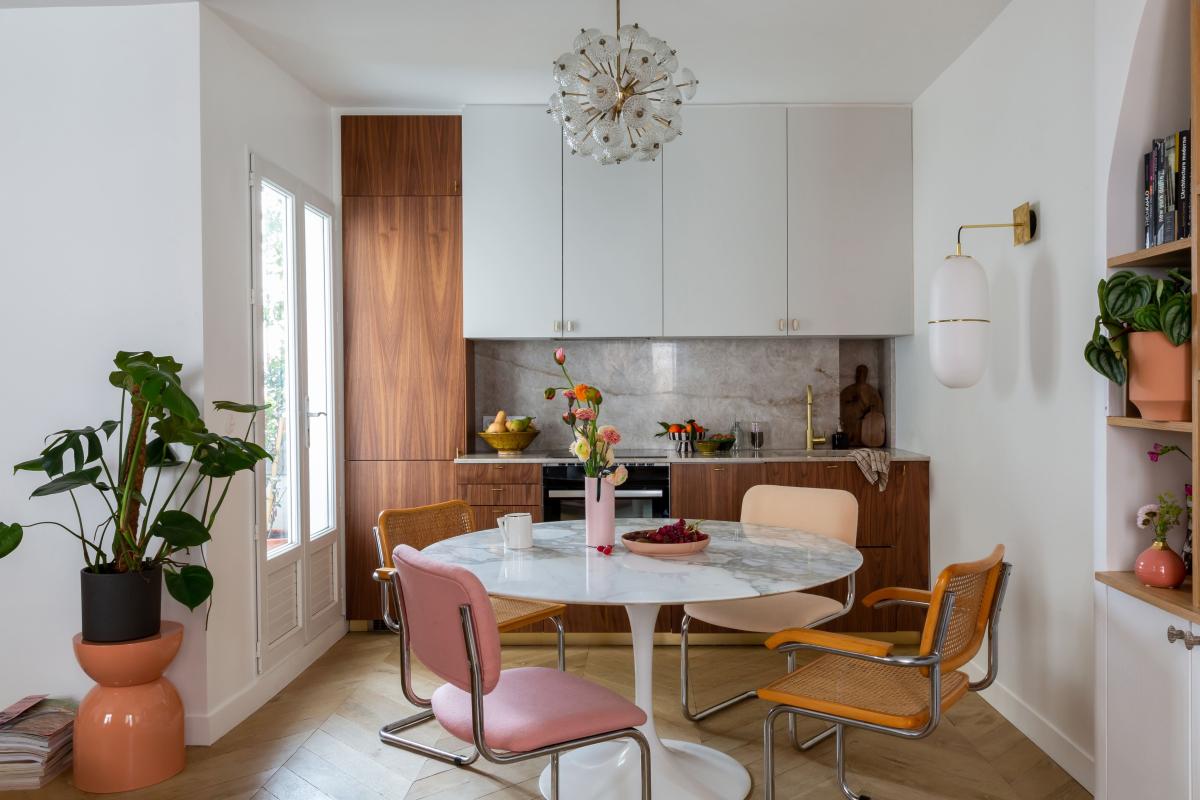 Cuisine bimatière en Noyer naturel et Gris nuage