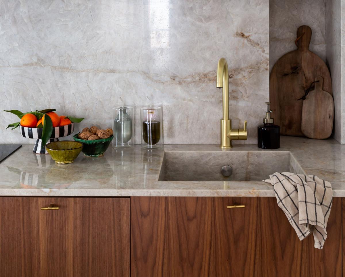 Cuisine noyer évier granit