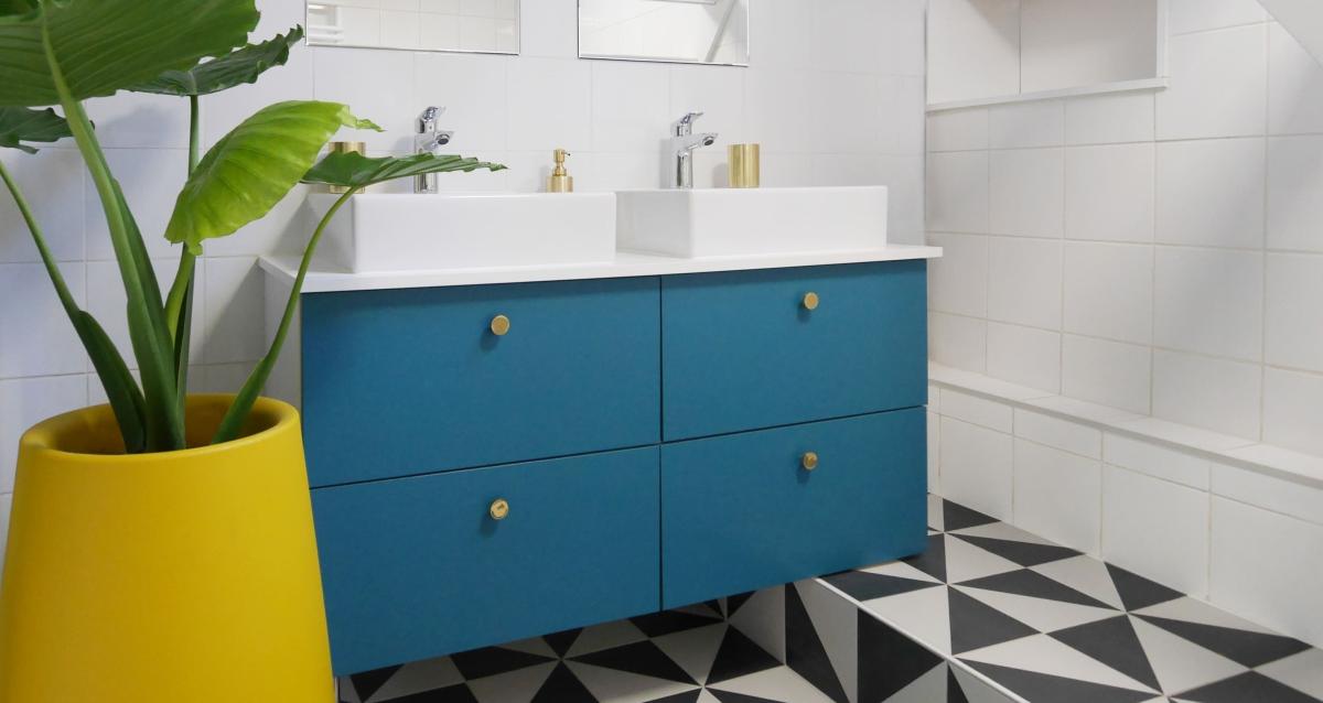 Mini salle de bain blanc