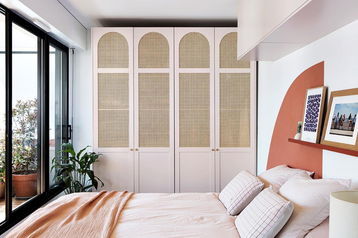 Projet Plum Living - dressing en cannage arche Beige rosé