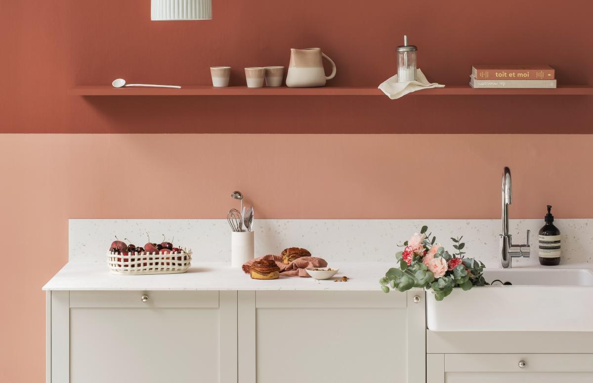 Projet Plum Living réalisé avec des façades Galet à cadre en laque mate