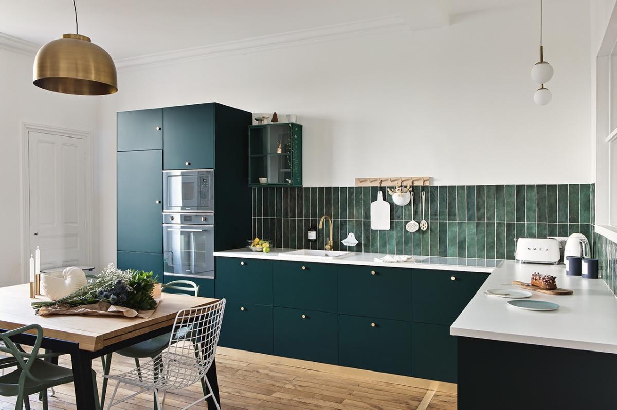 Kitchen in Green 02 - Sombre forest