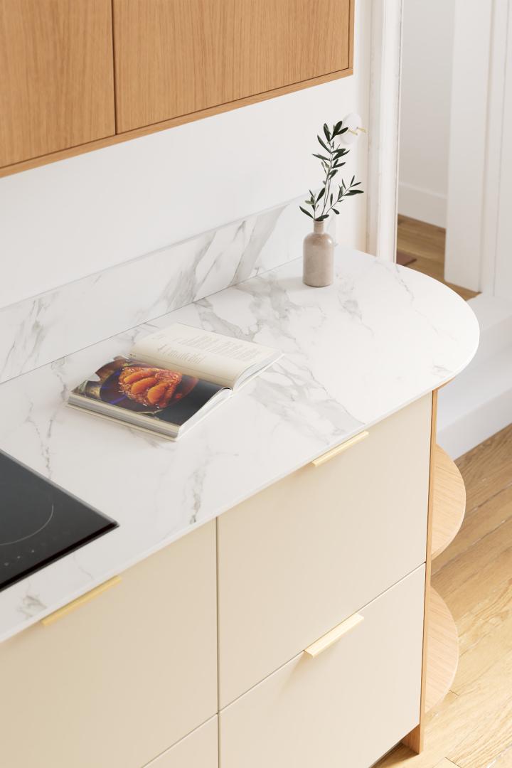 Calacatta Marble Curved