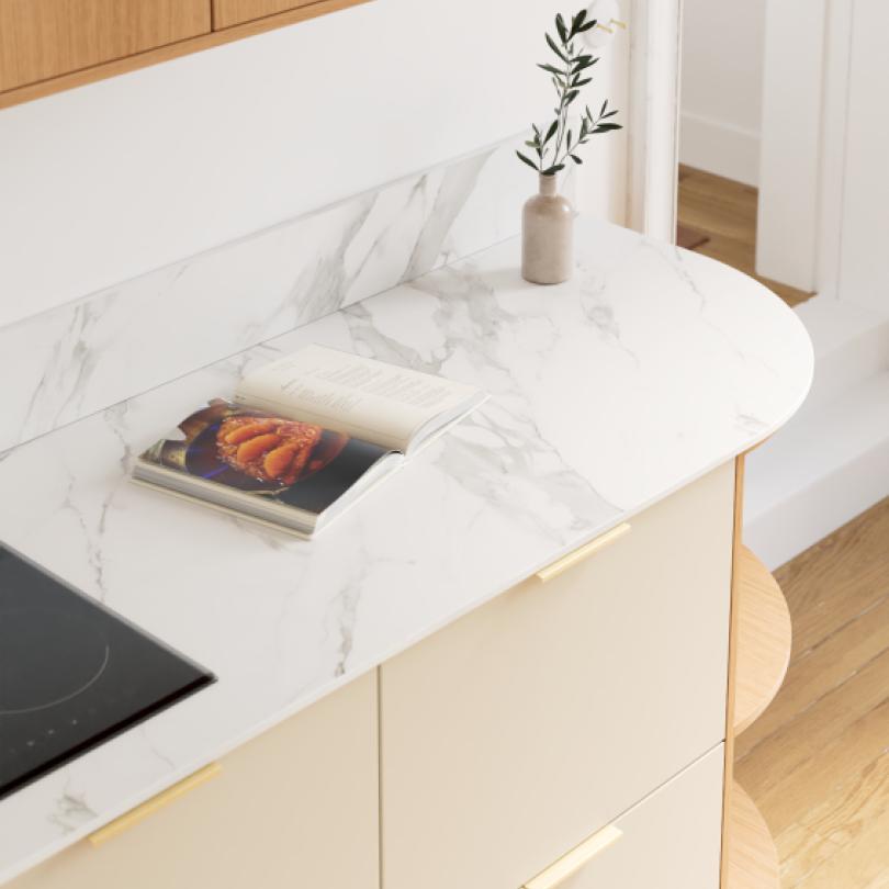 Calacatta Marble Curved